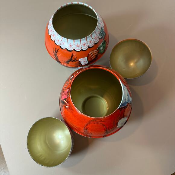 Set of 2 Vintage Mrs & Santa Claus Britol Ware Roly Poly Tobacco Tins Christmas - Picture 8 of 10